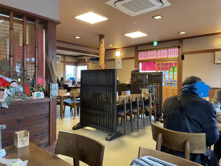 ちか定 店内