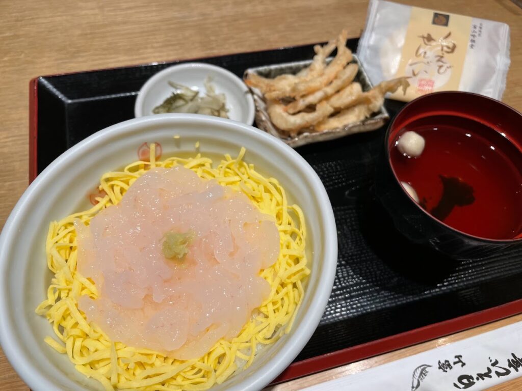 白えび亭、色エビ刺身丼