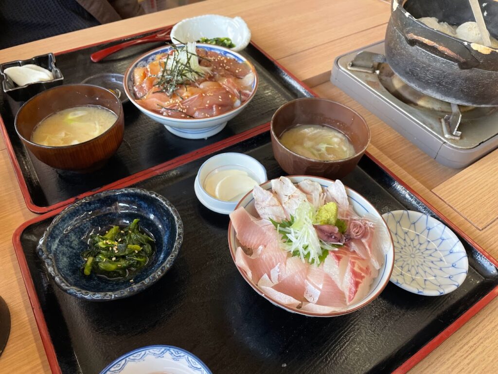 氷見漬丼と氷見浜丼